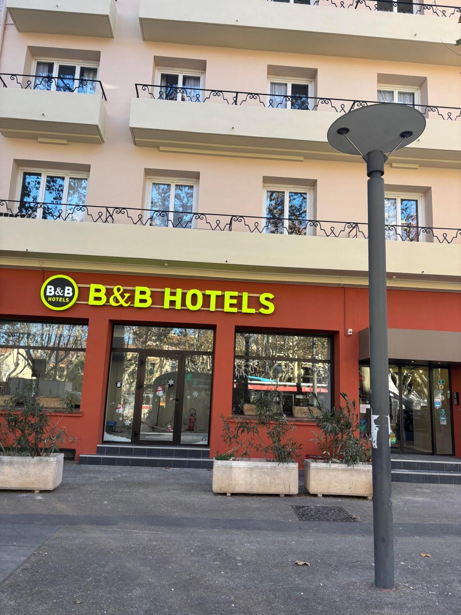 B&B Hotel Perpignan Centre Exteriör bild